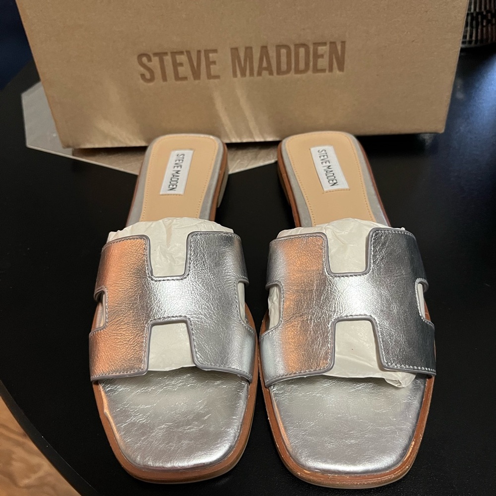 Steven madden Haydyn sandal new with box size 9